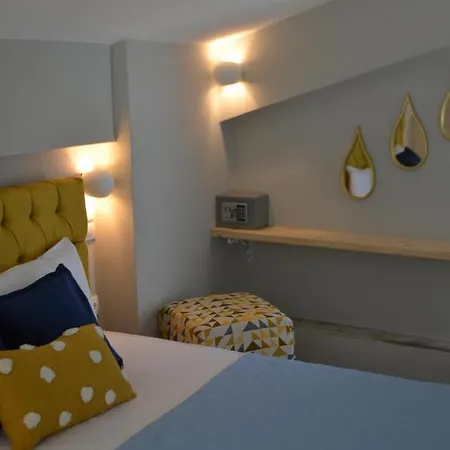 Kastro Luxury And Mezonette Apartahotel