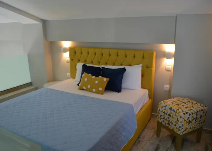 Kastro Luxury And Mezonette Aparthotel 3*