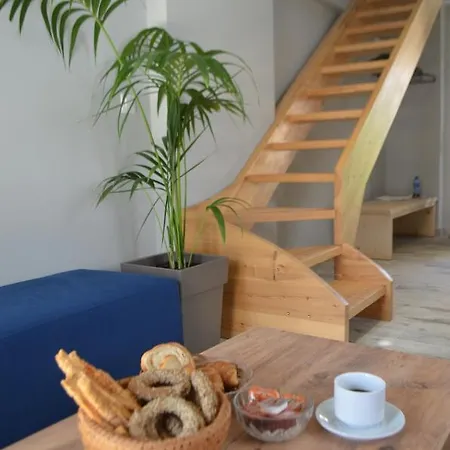 Kastro Luxury And Mezonette Апарт-отель 3*