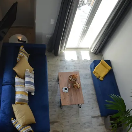 Kastro Luxury And Mezonette Aparthotel