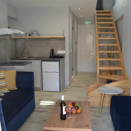 Kastro Luxury And Mezonette 3*